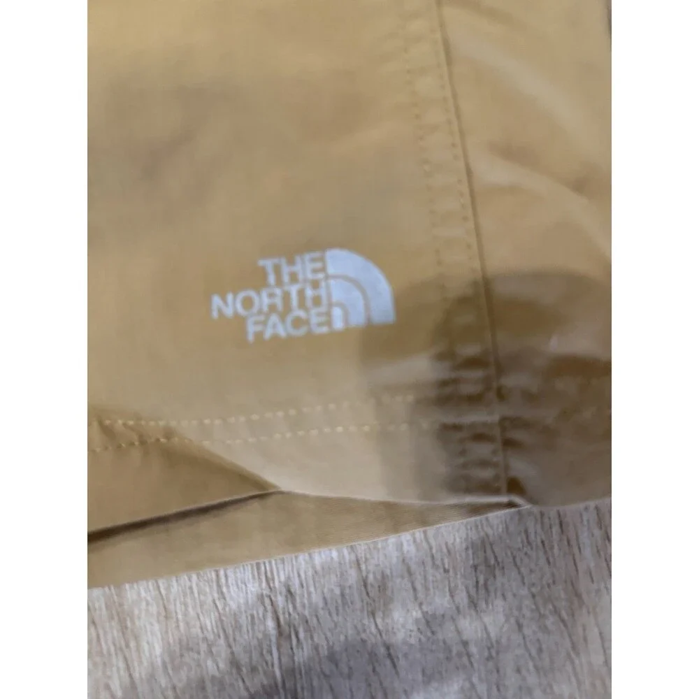 The North Face Men’s Tan Nylon Cargo Shorts Hiking Outdoor Size Large Gorpcore